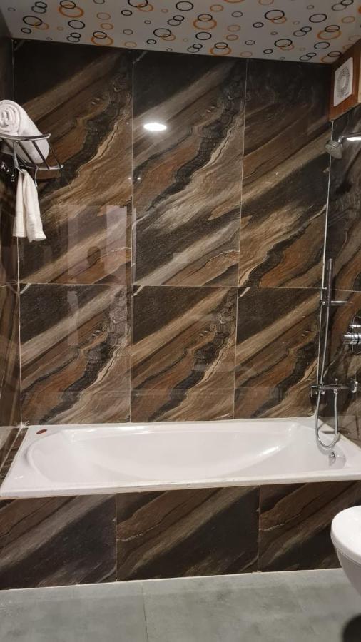 Om Leisure Hotel - Bbsr Bhubaneswar Dış mekan fotoğraf